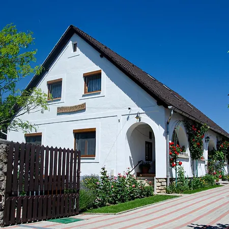 Banoporta Guest house