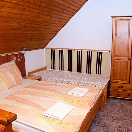 Banoporta Guest house Koveskal