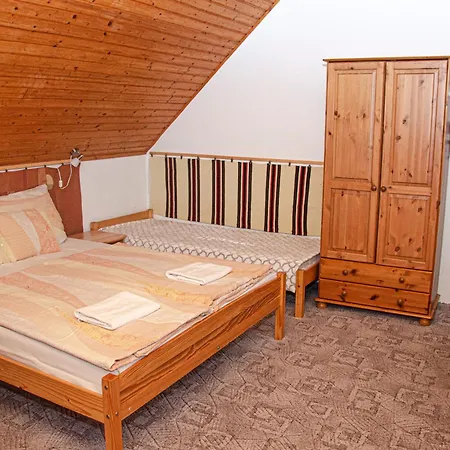 Bánóporta Köveskál