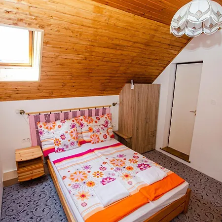Banoporta Guest house Koveskal