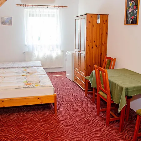 Pensionat Banoporta Köveskál