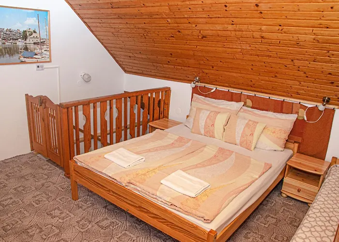 Banoporta בית הארחה 4*