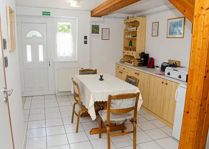 Banoporta Köveskál